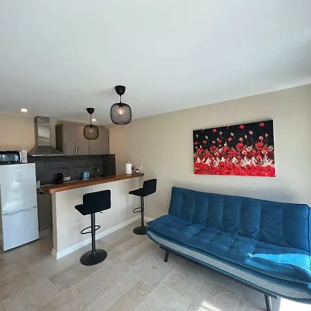 Olta 5 Sea View * קלפה